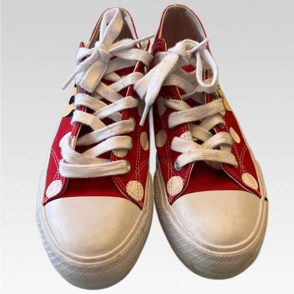 Disney Red and White Polka Dot Sneakers size 11 - Picture 3 of 4